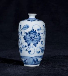 How to Tell if a Chinese Vase is Valuable