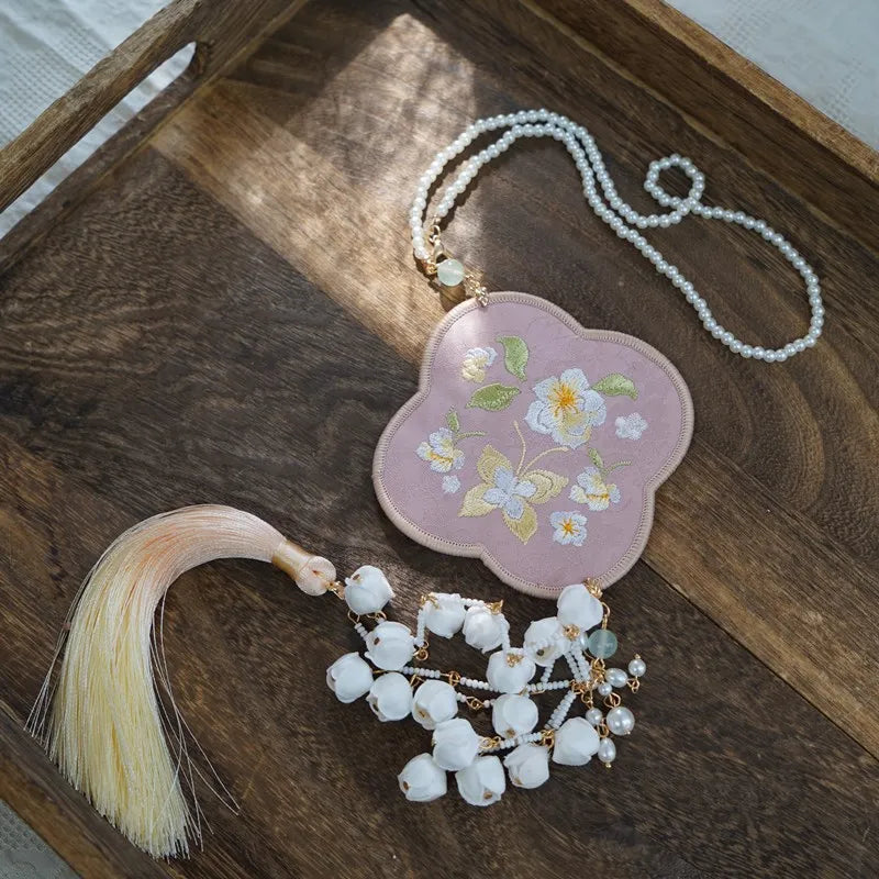 How to Incorporate Chinese Accessories into Your Daily Look